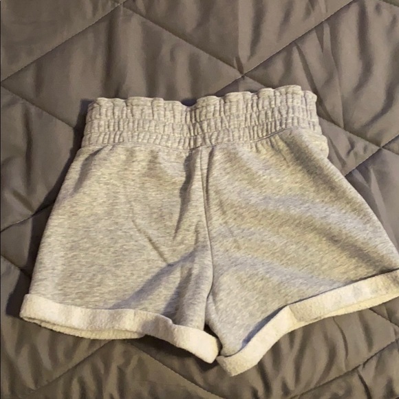 Shorts - Picture 3 of 3